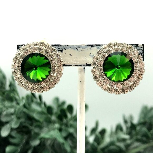 Elegant Vintage Green Rhinestone Clip-On Earrings With Crystal Halo Design - Picture 7 of 8